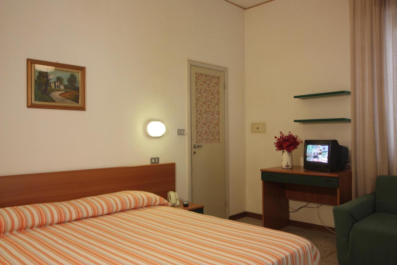 Hotel Garni Picnic Riccione Eksteriør bilde