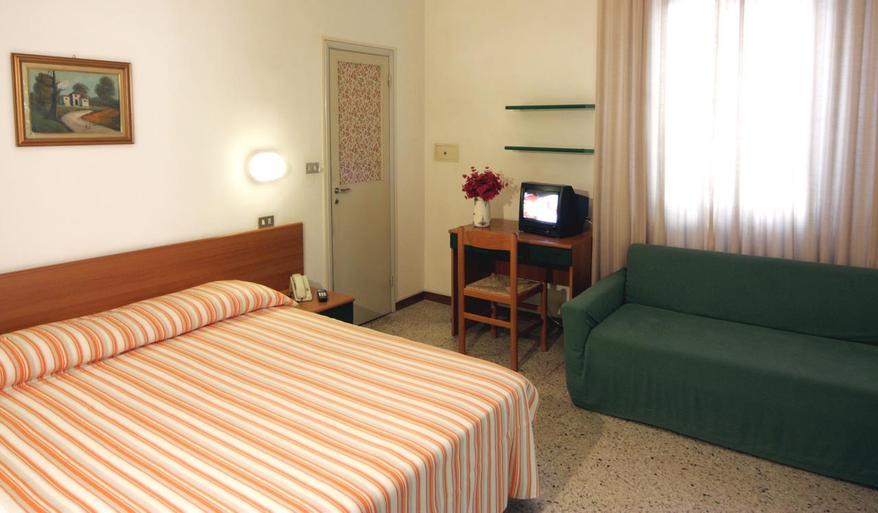 Hotel Garni Picnic Riccione Eksteriør bilde